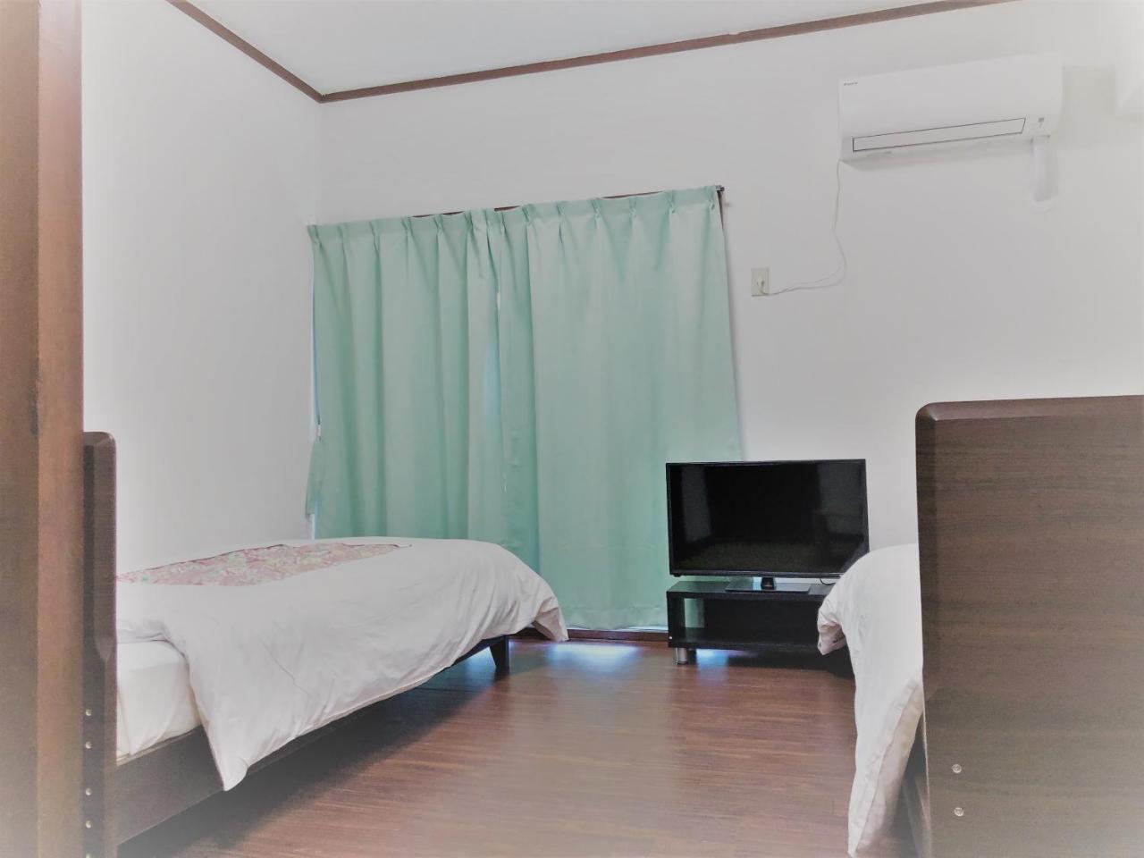 Sunset Hills Inn Наха Экстерьер фото